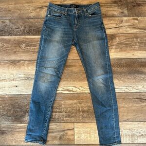 Lucky Jeans